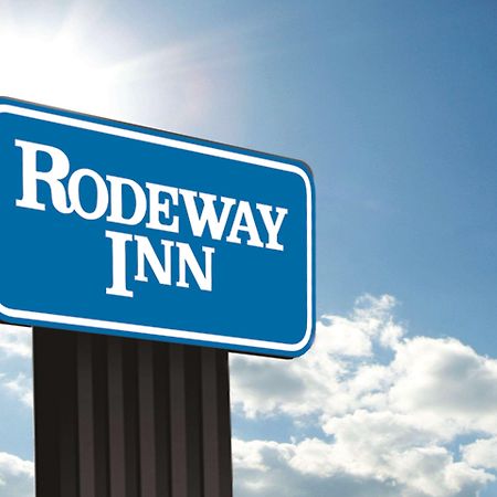 Rodeway Inn Windsor Mill Extérieur photo